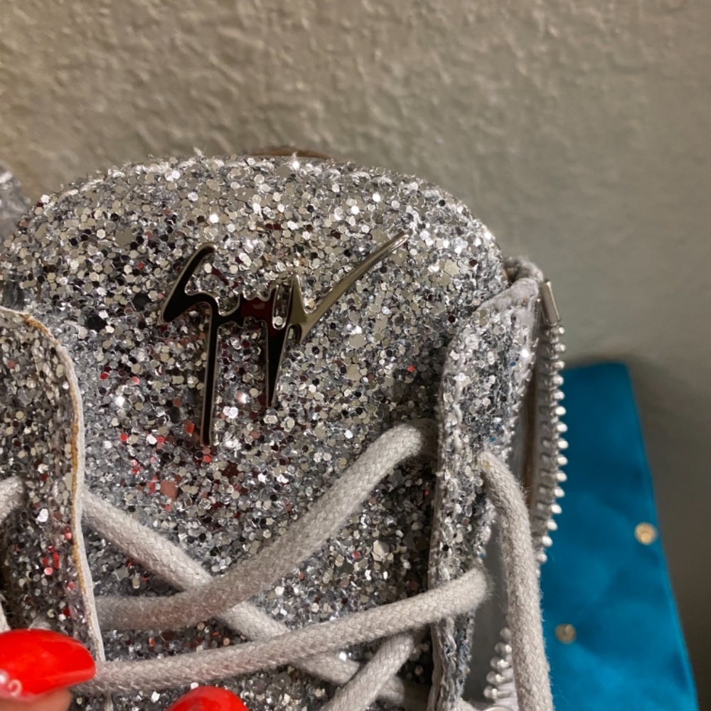 Authentic Giuseppe Zanotti - image 5